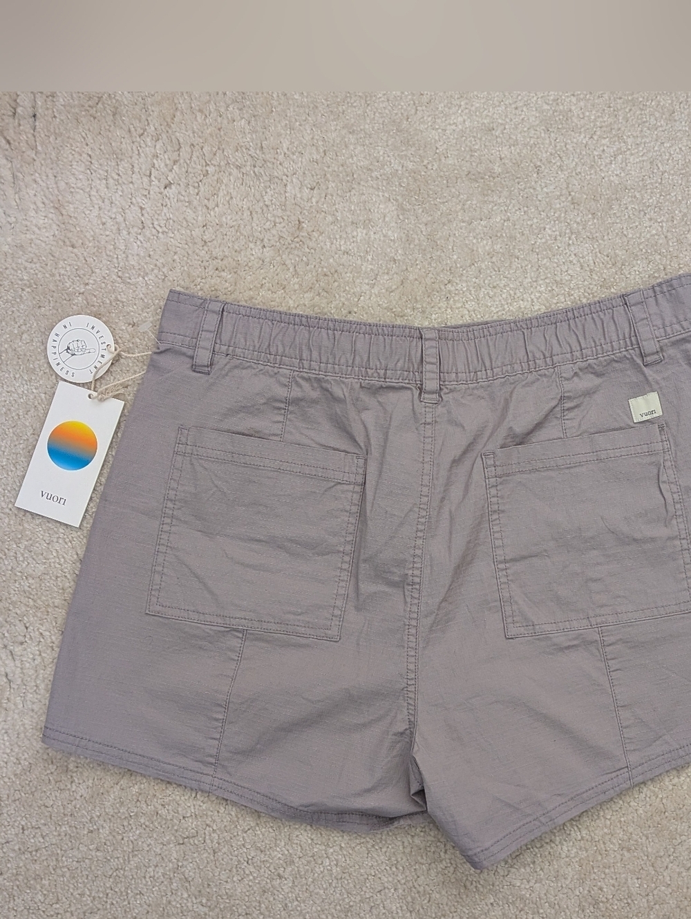 NWT Vuori gray shorts large - Picture 2 of 7